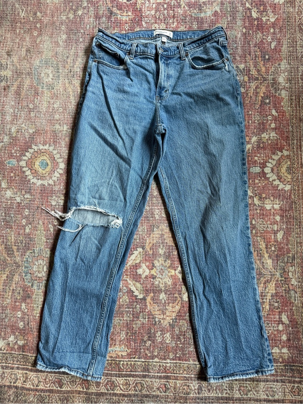 Abercrombie & Fitch The 90’s Straight Mid Rise Blue Distressed Jeans 31/12R